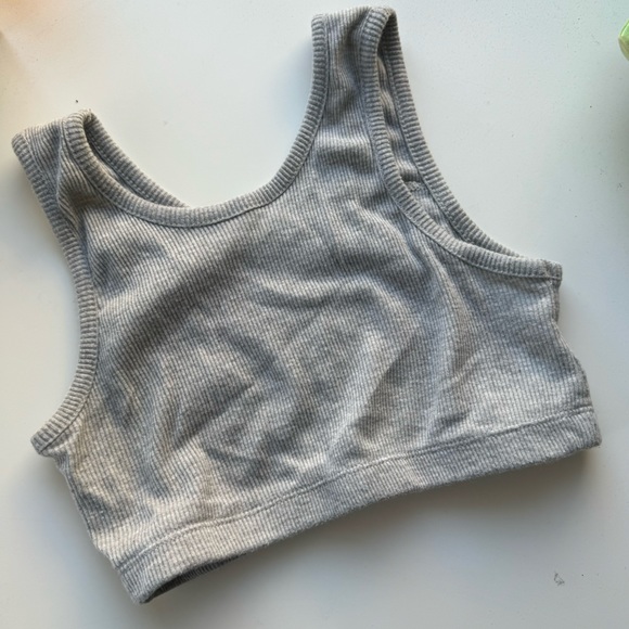 Gray Stretchy Crop Top - Picture 1 of 3